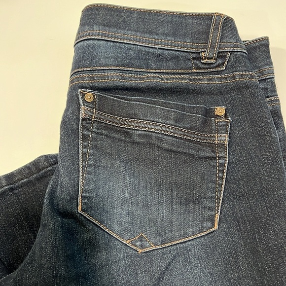 Democracy - 6, dark wash, “ab” technology skinny stretch jeans - Picture 3 of 7